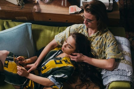 Online Dating Tips for Men: How to Stand Out and Make Real Connections